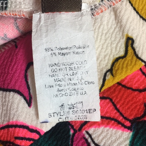 Bold Red/Hot Pink Flower Pattern Mini Skirt - Picture 3 of 5